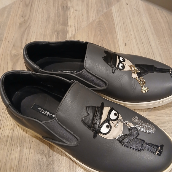Dolce & Gabbana Black Slip-On Loafers with Character Design main image 8